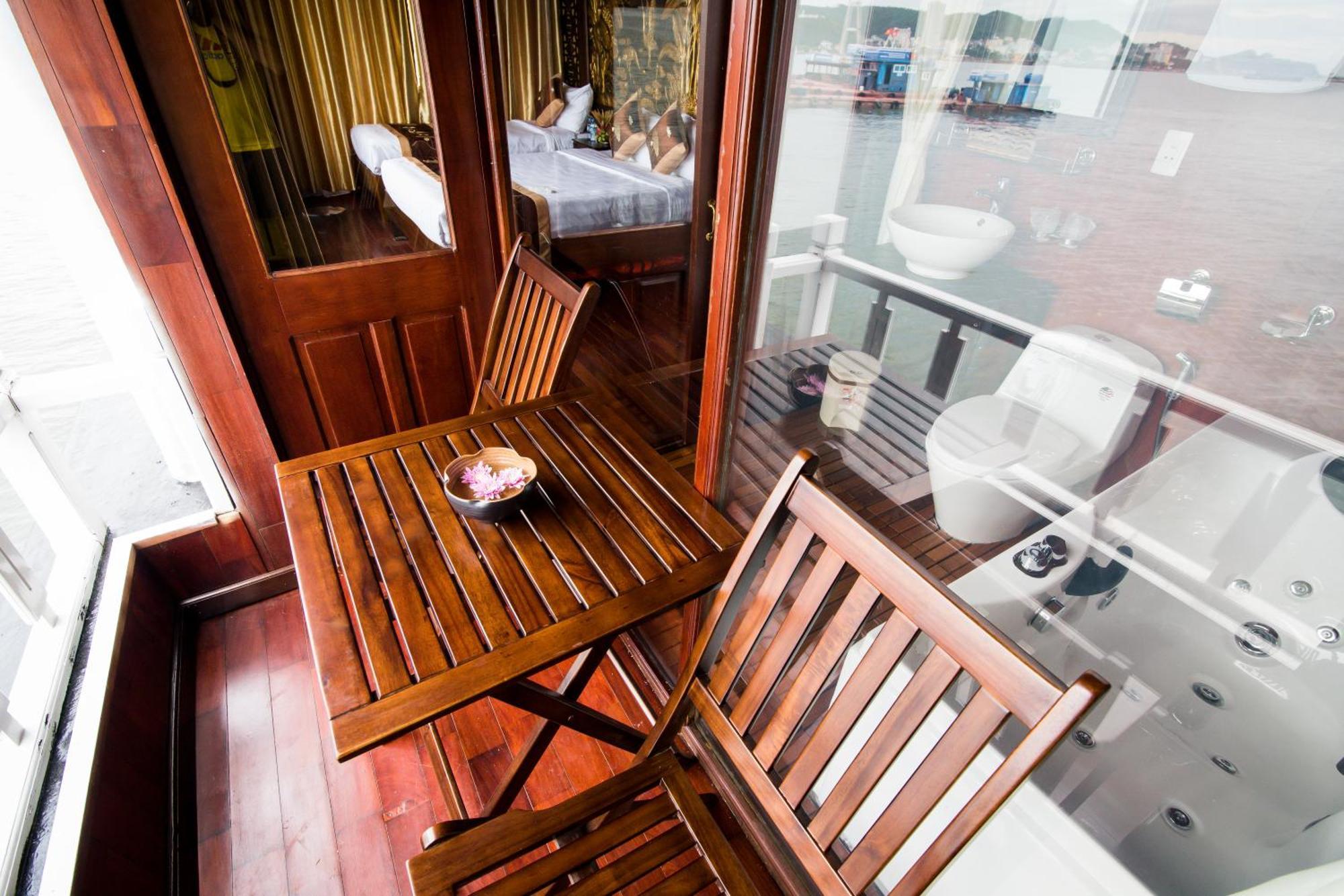 Renea Cruises Halong Hotel Ha Long Exterior foto