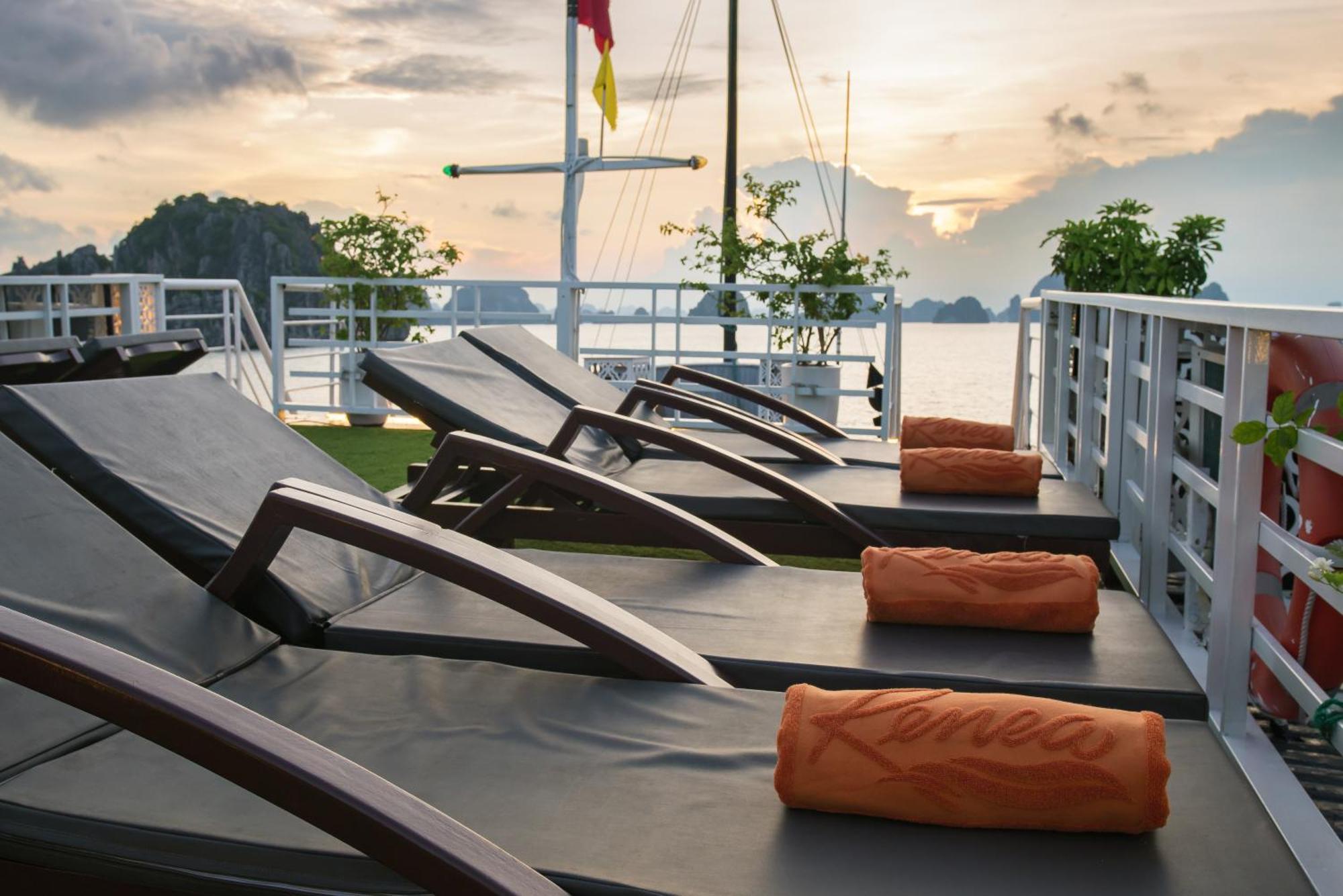 Renea Cruises Halong Hotel Ha Long Exterior foto