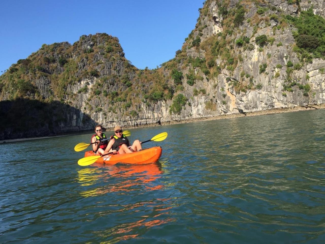 Renea Cruises Halong Hotel Ha Long Exterior foto