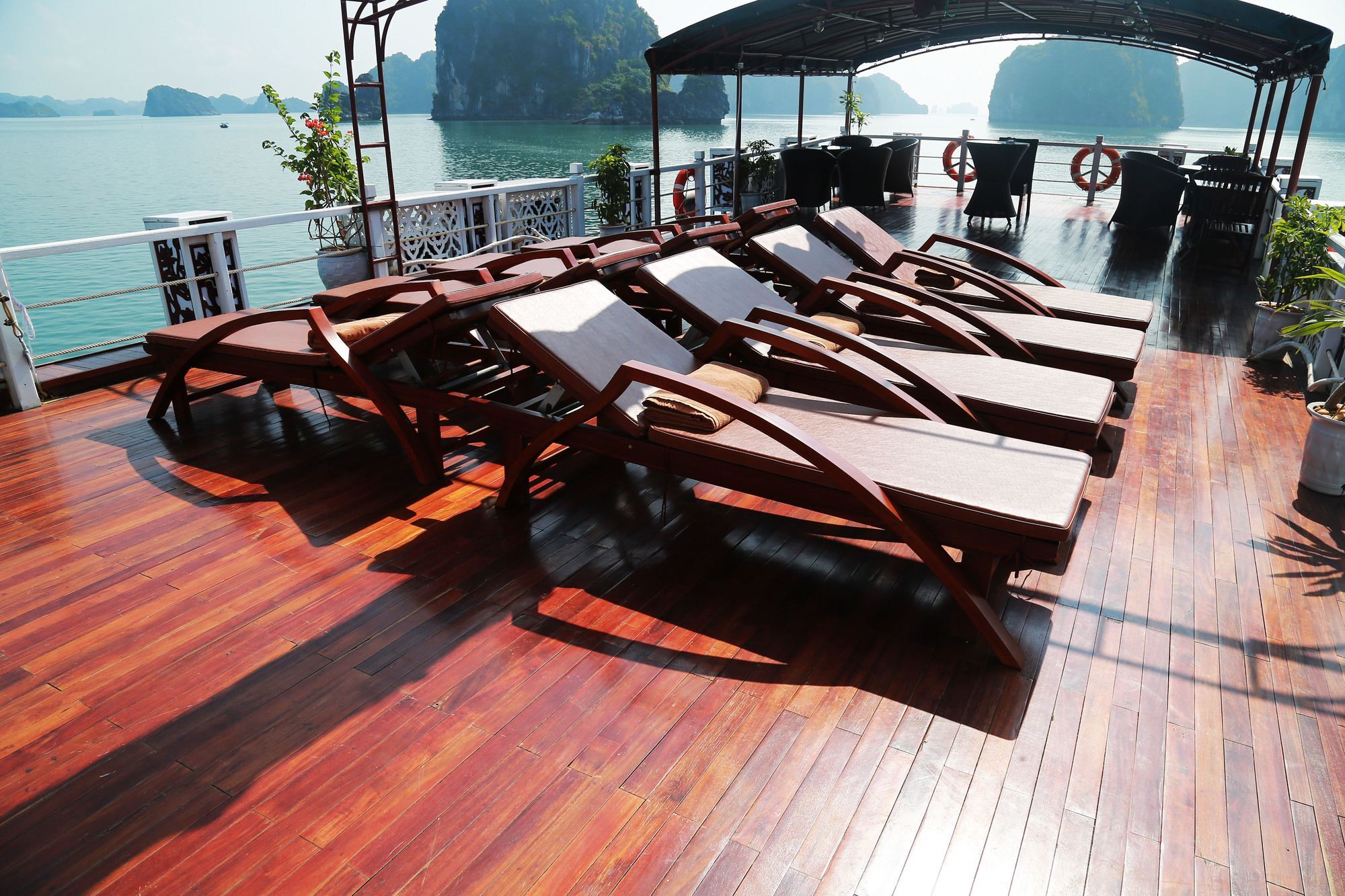 Renea Cruises Halong Hotel Ha Long Exterior foto